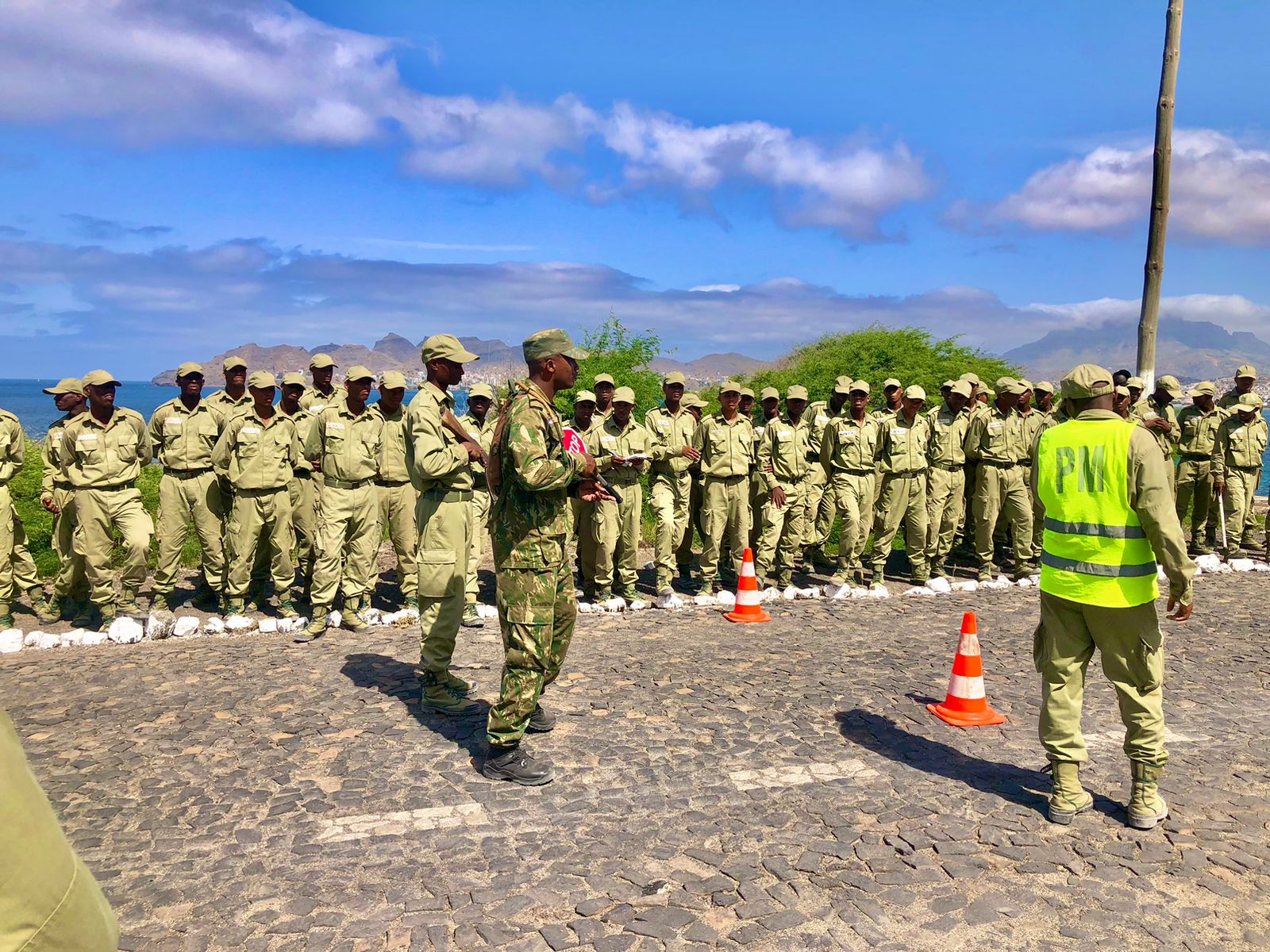 Recrutas do Centro de Instrução Militar do Morro Branco entram na fase final do recrutamento